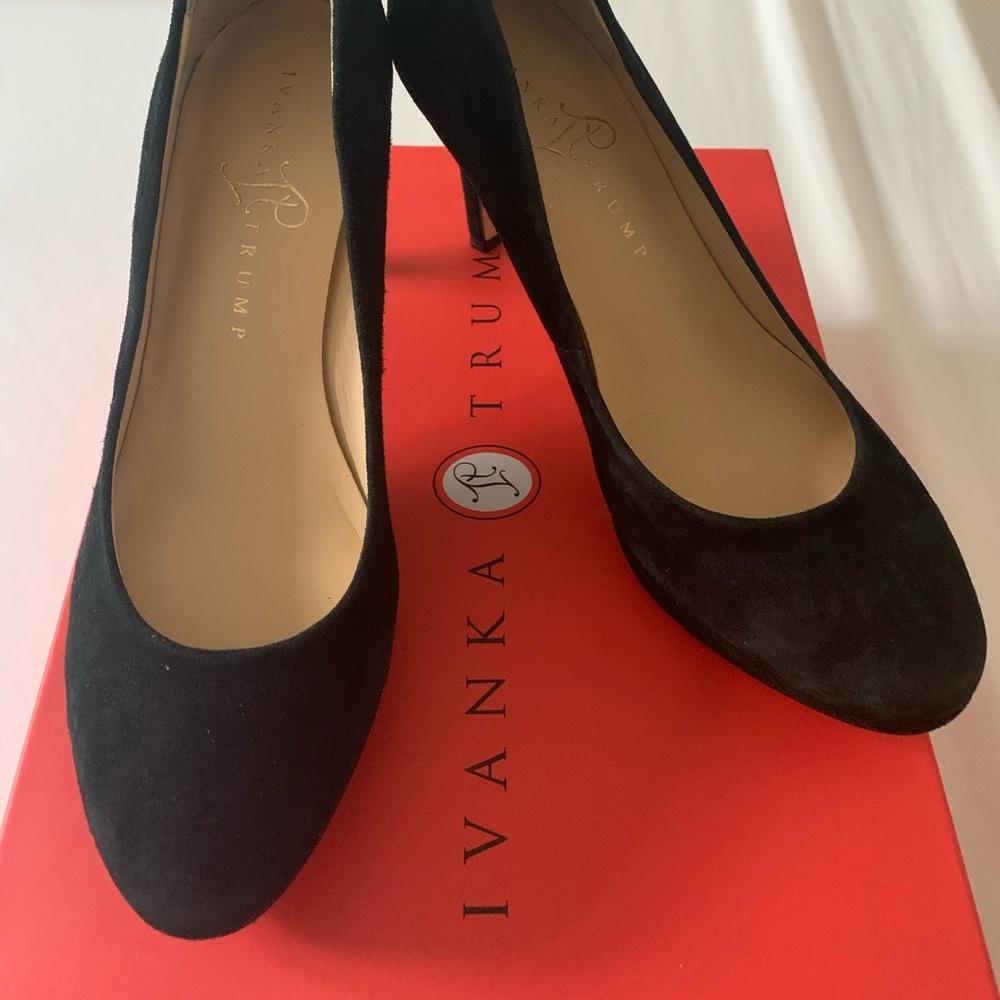 Black Suede Pumps